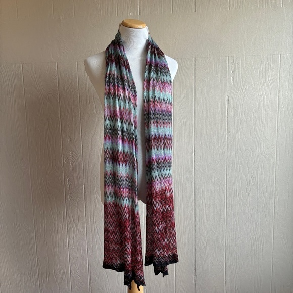 Lightweight Multi-Colored Chevron Printed Knit Scarf - Picture 8 of 14
